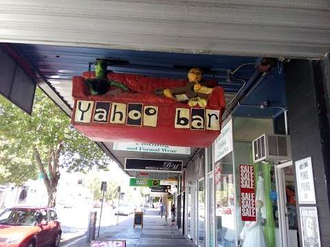 Photo: Yahoo Bar Photo: Yahoo Bar